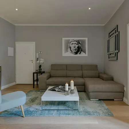 - Dello Sprone Appartamento *